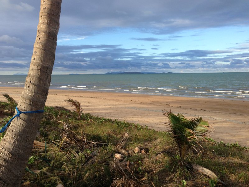 28 Reef Street, Saunders Beach, Qld