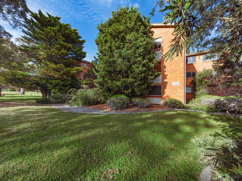 12/11 Tryon Street, Hackett, ACT 2602 Property Details