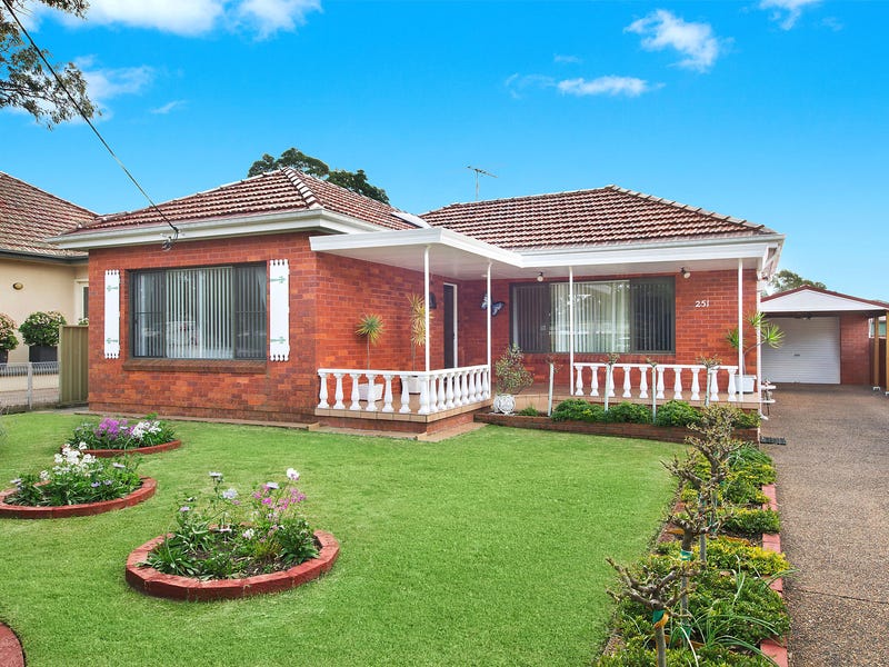 251 Box Road, Sylvania, NSW 2224 Property Details