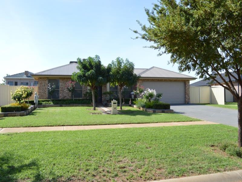 13 Keswick Parkway, Dubbo, NSW 2830