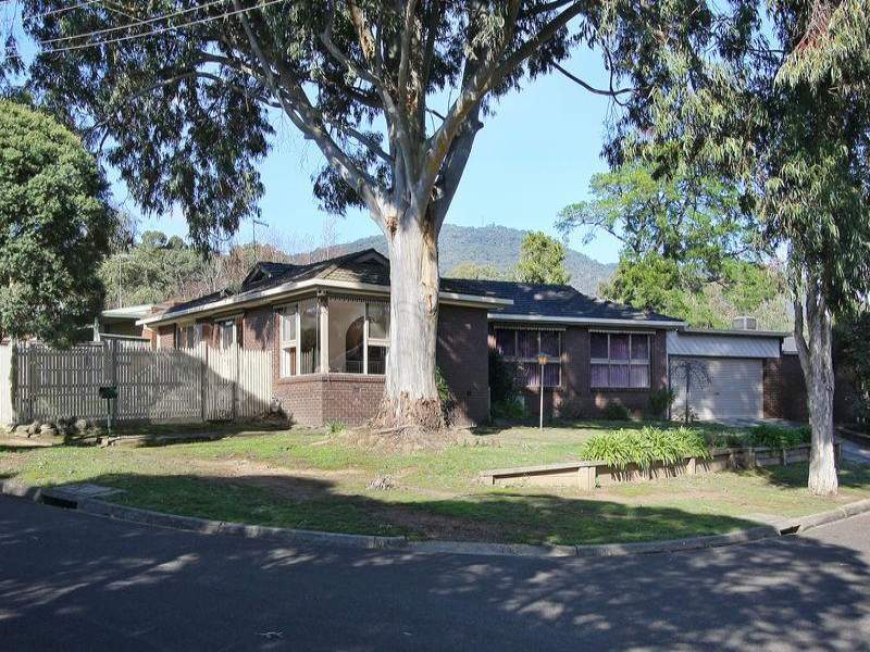 4 Doreen Court, Montrose, VIC 3765