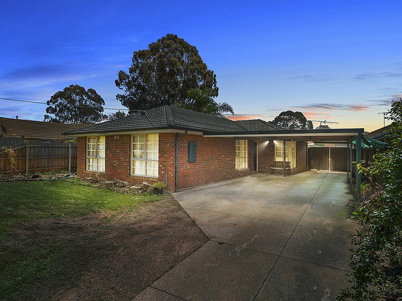 4 Barries Road, Melton, Vic 3337 Property Details