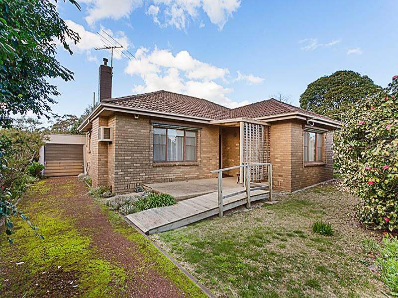 5 Genoa Avenue, Bonbeach, Vic 3196 Property Details