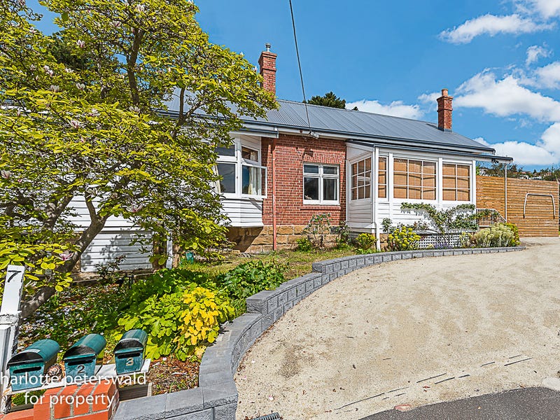 7 Braeside Cres, Sandy Bay, TAS 7005