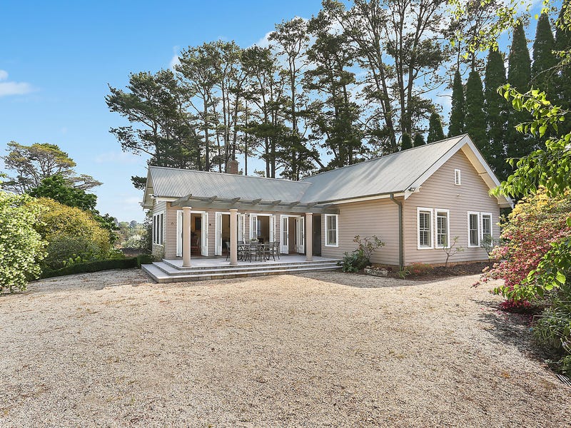 2 Kings Road, Moss Vale, NSW 2577