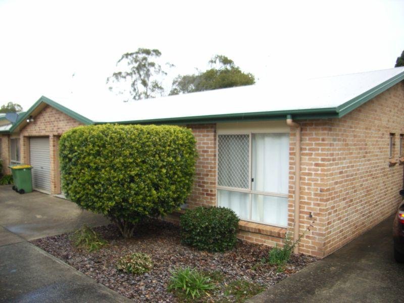 1/2 Burns Street, East Toowoomba, QLD 4350