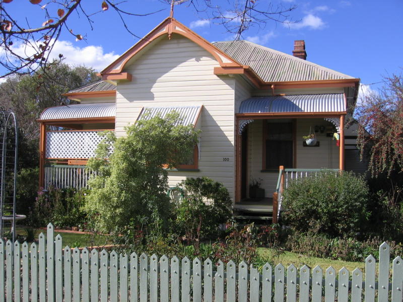 100 Albion Street, Warwick, Qld 4370 Property Details