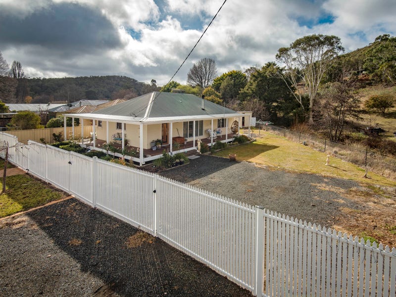 31 Kurrajong Street, Captains Flat, NSW 2623 31 Kurrajong Street, Captains Flat, NSW 2623