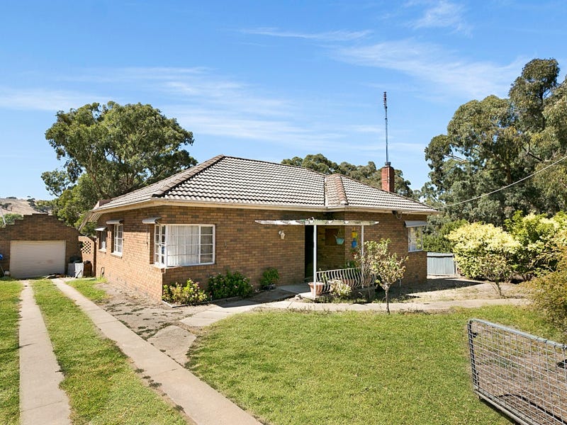 13 Nicholson Street, Pyalong, Vic 3521 Property Details