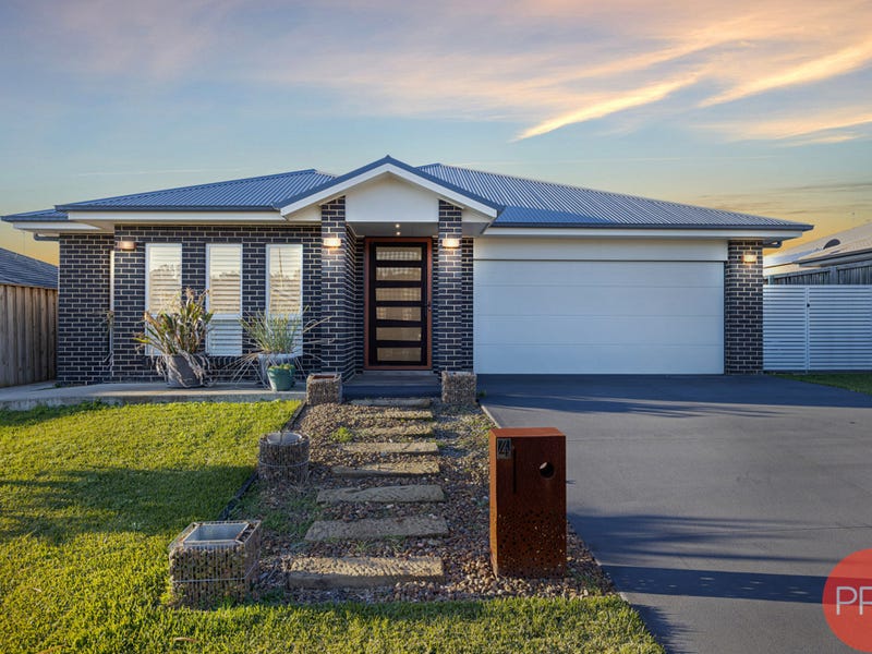 4 Birdwood Street, Chisholm, NSW 2322