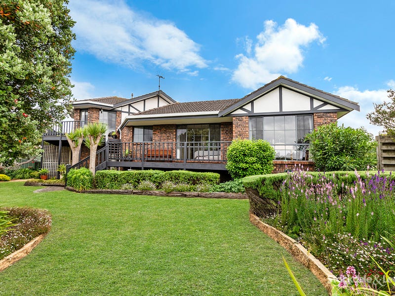 5 Seaview Way, Port Fairy, Vic 3284 House for Sale