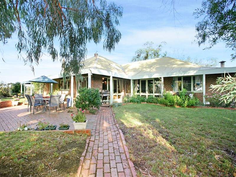 205223 Bannons Lane, Yarrambat, VIC 3091