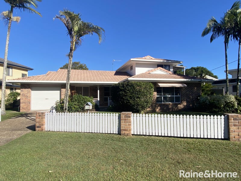76 Esplanade, Tin Can Bay, QLD 4580