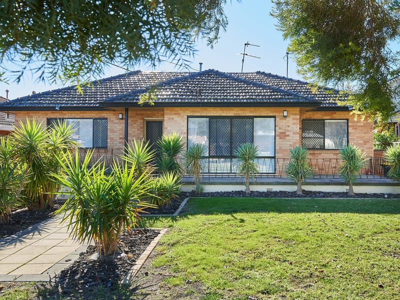 3 Anne Street, Tolland, NSW 2650 Property Details