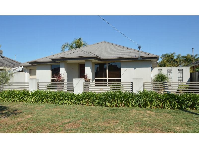 1A Dodsworth Street, Wangaratta, Vic 3677 Property Details
