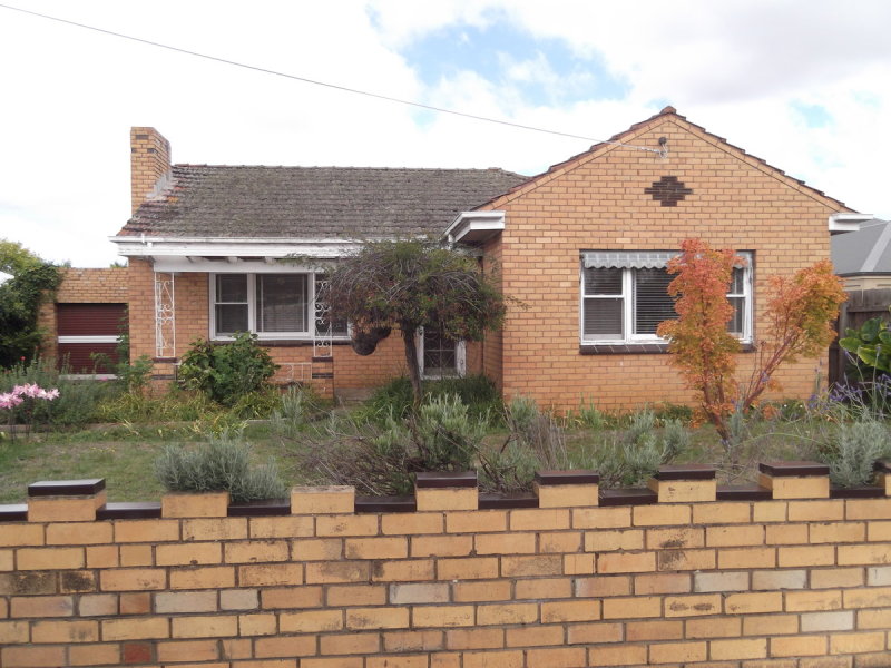 135 Commercial Road, Koroit, Vic 3282 Property Details