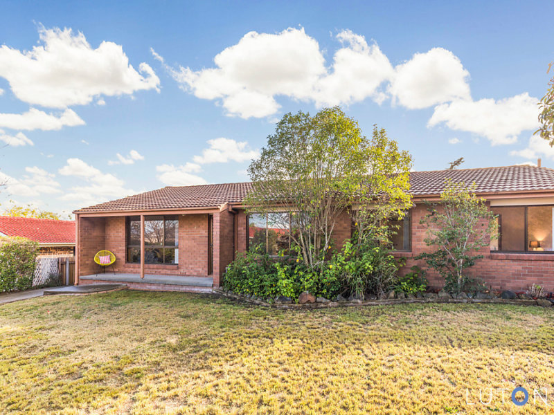 9 Macnamara Place, Chisholm, ACT 2905 - Property Details