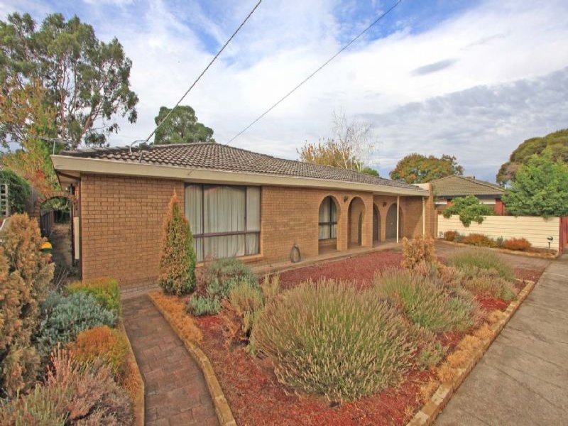17 Waratah Way, Wodonga, Vic 3690 Property Details