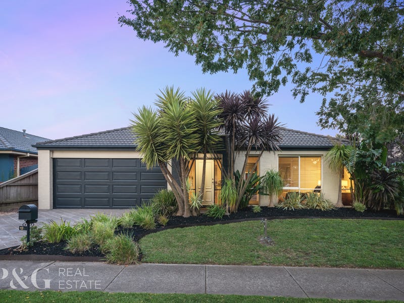 128 Berwick Springs Promenade, Narre Warren South, VIC 3805