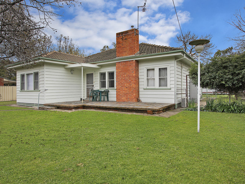 10 Goodwin Street, Benalla, Vic 3672 Property Details