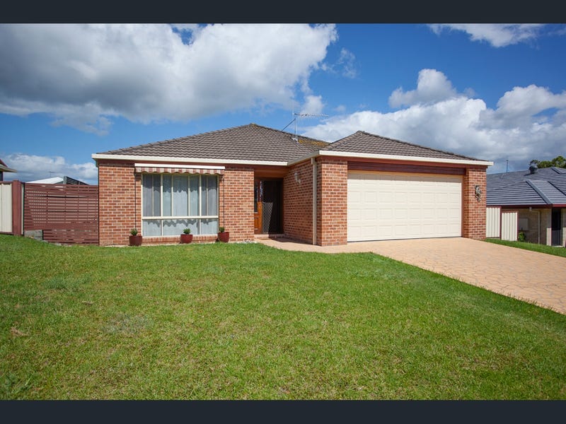 12 Glen Court, Black Head, NSW 2430