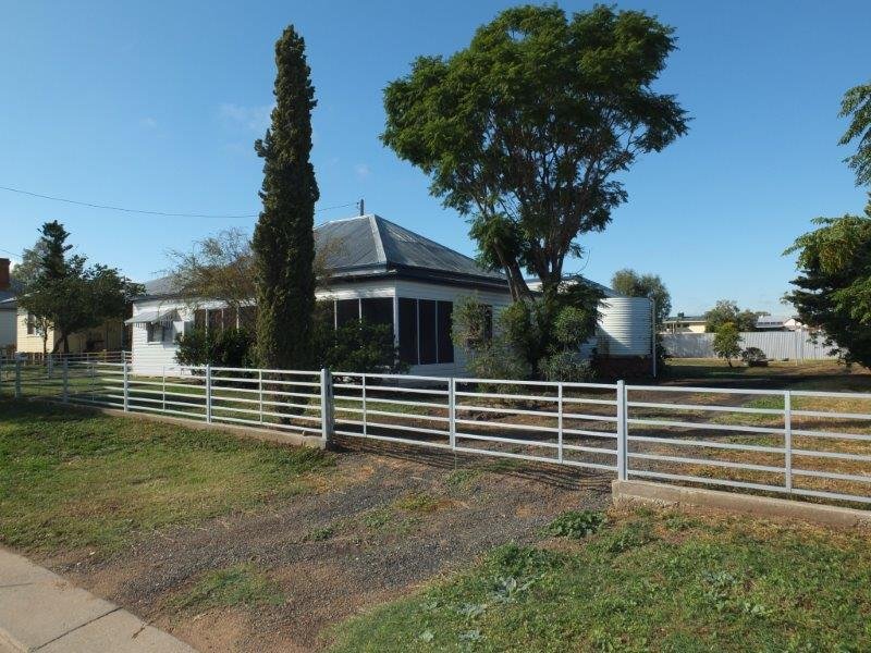 8 Lloyd Street, Narrabri, NSW 2390 - realestate.com.au