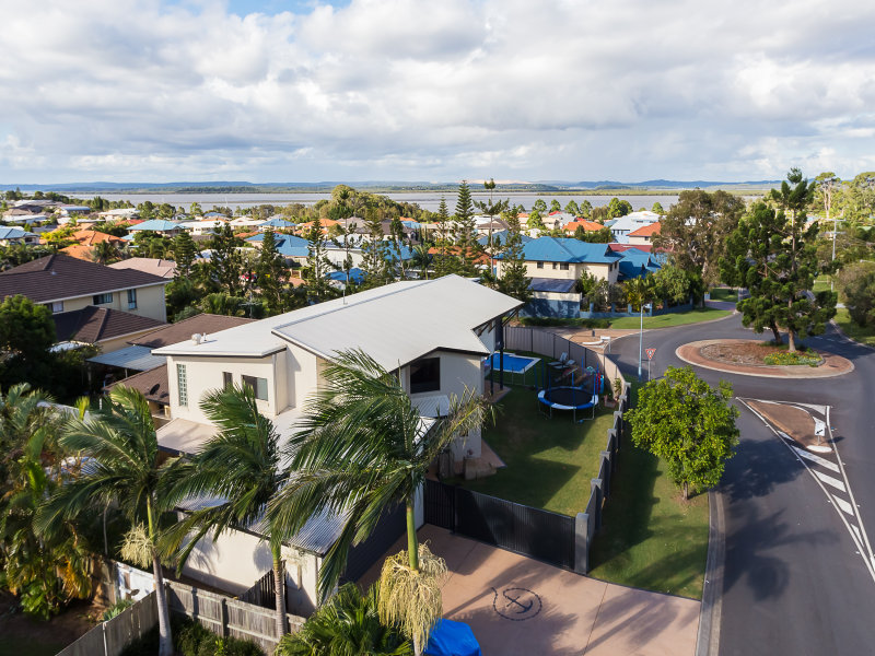 8 Torquay Road, Redland Bay, QLD 4165
