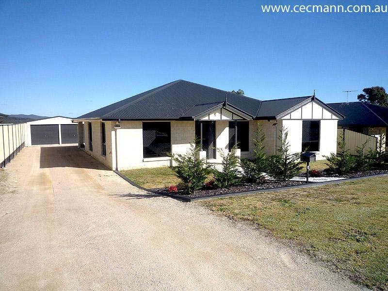4 Sangricoli Court, Stanthorpe, QLD 4380
