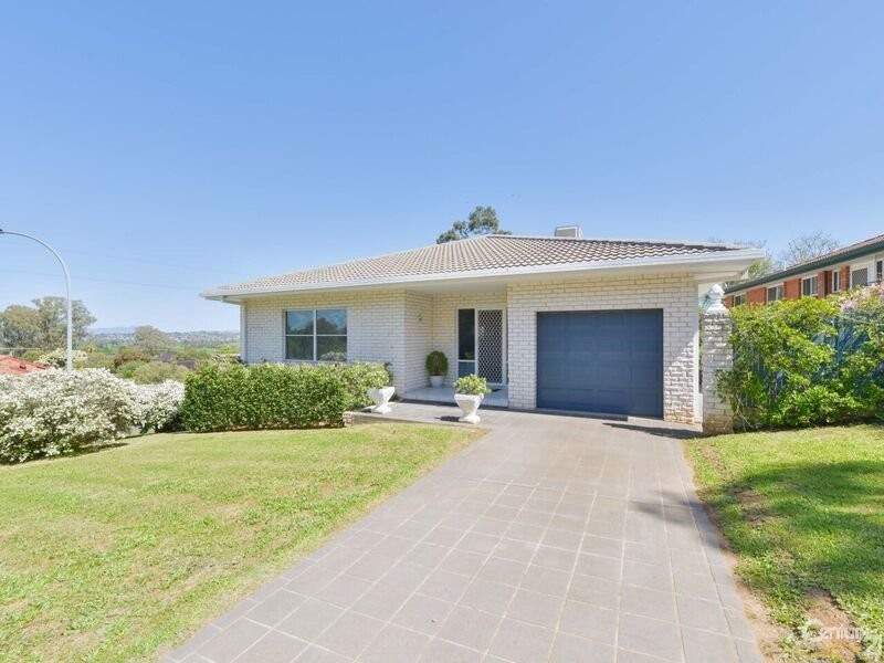 4 Prentice Avenue, East Tamworth, NSW 2340