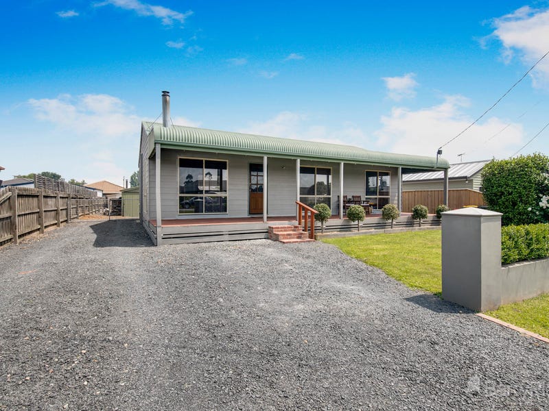 100 Loch Street, Yarragon, Vic 3823 Property Details