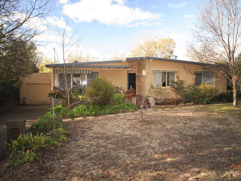 7 Dalrymple Street, Narrabundah, ACT 2604