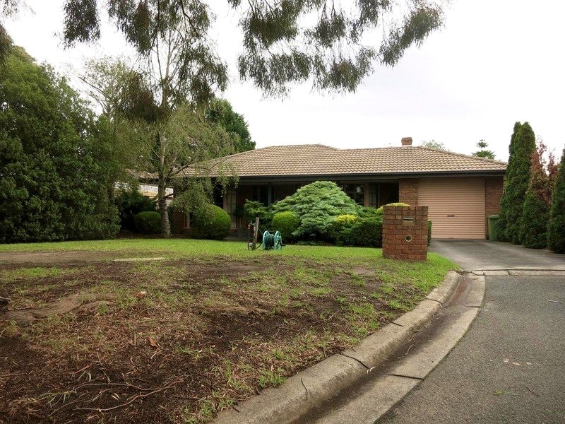 3 Coniston Close, Croydon Hills, VIC 3136