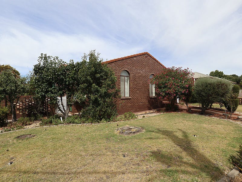 67 CLAYTON Road, Narrogin, WA 6312 Property Details
