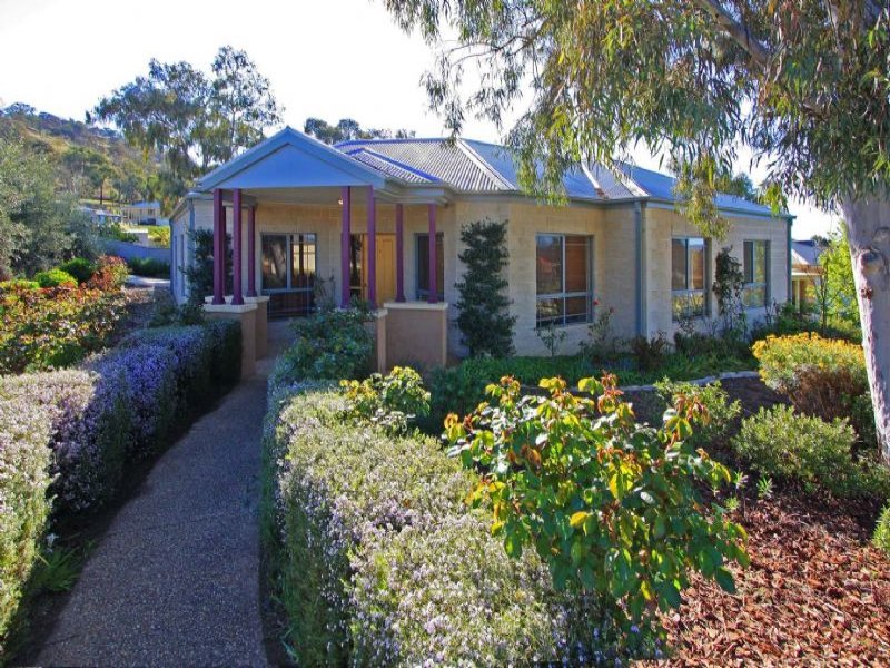 52 Barton Street, Wodonga, Vic 3690 Property Details