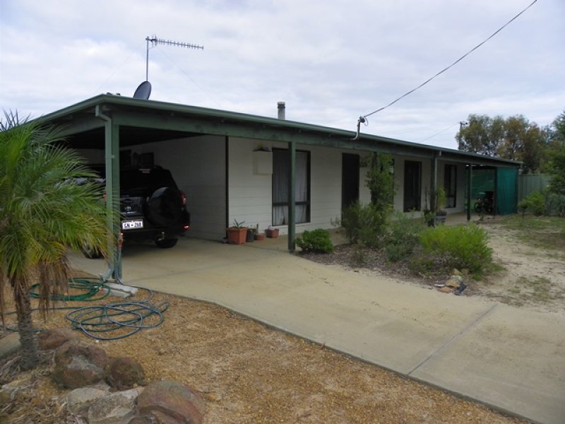 66 McDonald Street, Gnowangerup, WA 6335 Property Details