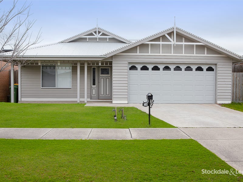 15 Goshawk Drive, Pakenham, Vic 3810 Property Details