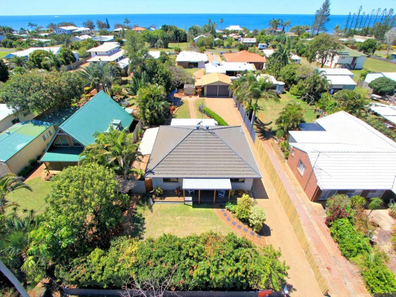 26 Shelley Street, Heads, QLD 4670