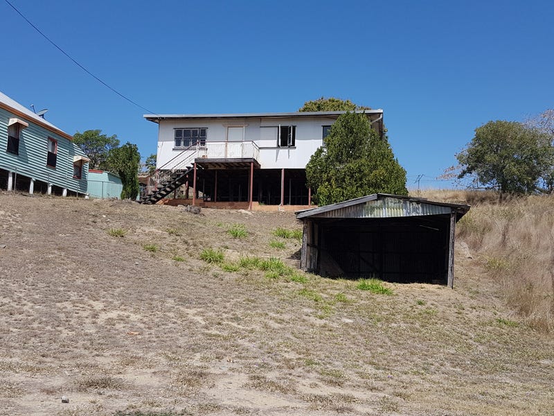 42 D'arcy Street, Mount QLD 4714