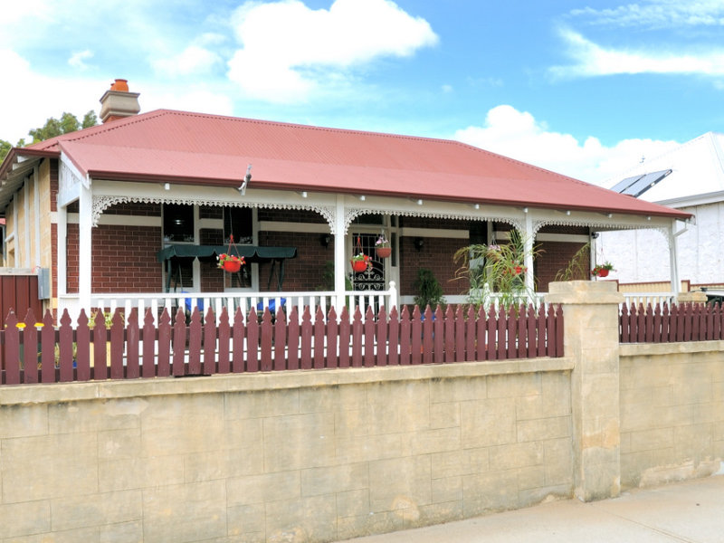 Property 106562482, Beaconsfield, WA 6162 Property Details