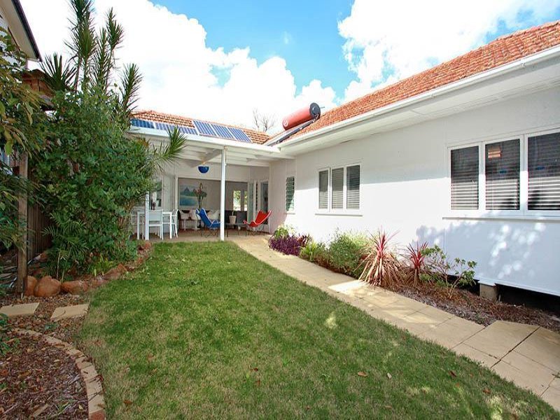 88 Brisbane Corso, Fairfield, QLD 4103