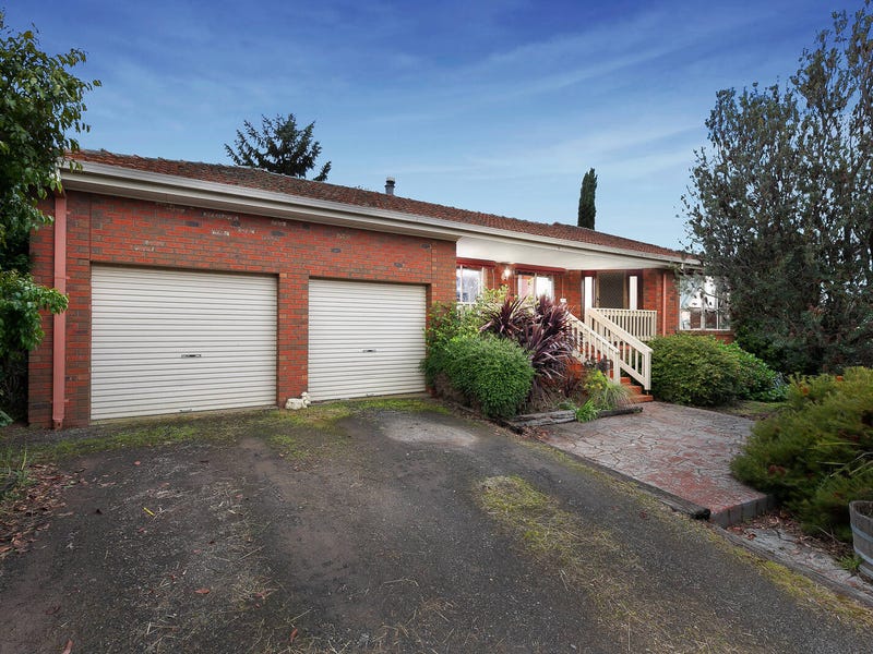 22 Robb Drive, Romsey, VIC 3434