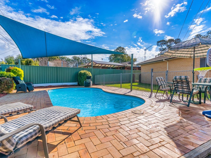 8 Tepper Circuit, Kambah, ACT 2902 - realestate.com.au