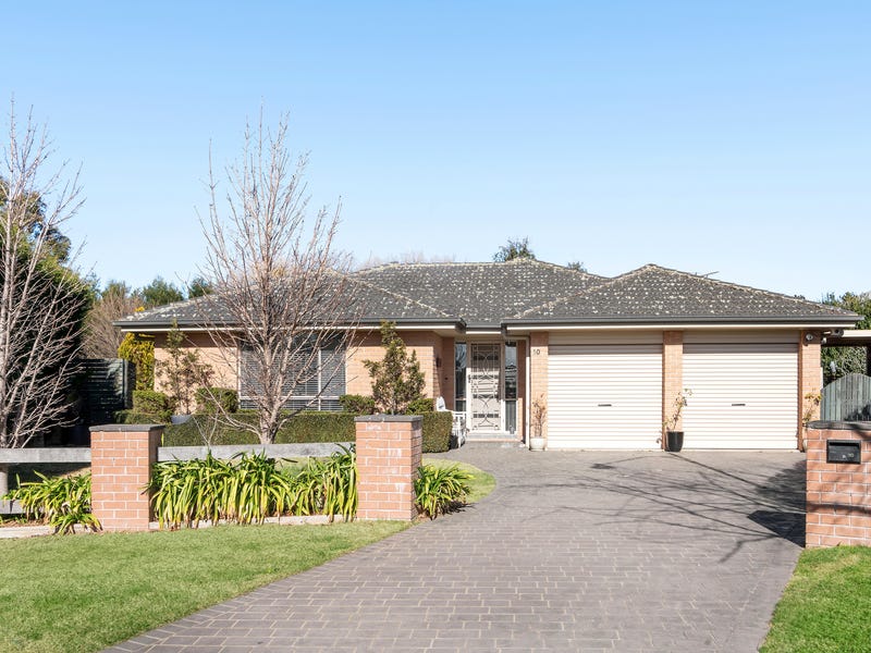 10 Walton Place, Moss Vale, NSW 2577