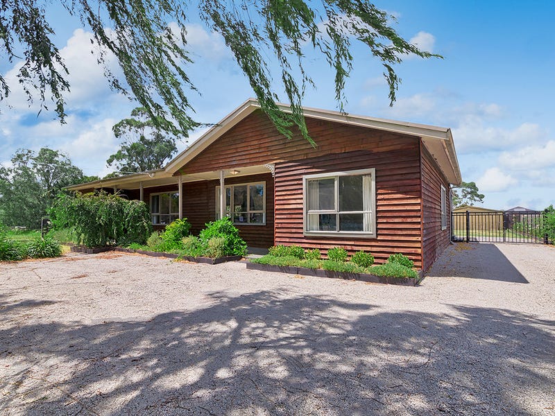 216-218 Rossiter Road, Koo Wee Rup, Vic 3981