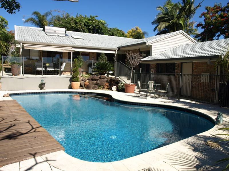 27 Binalong Drive, Ashmore, Qld 4214 Property Details