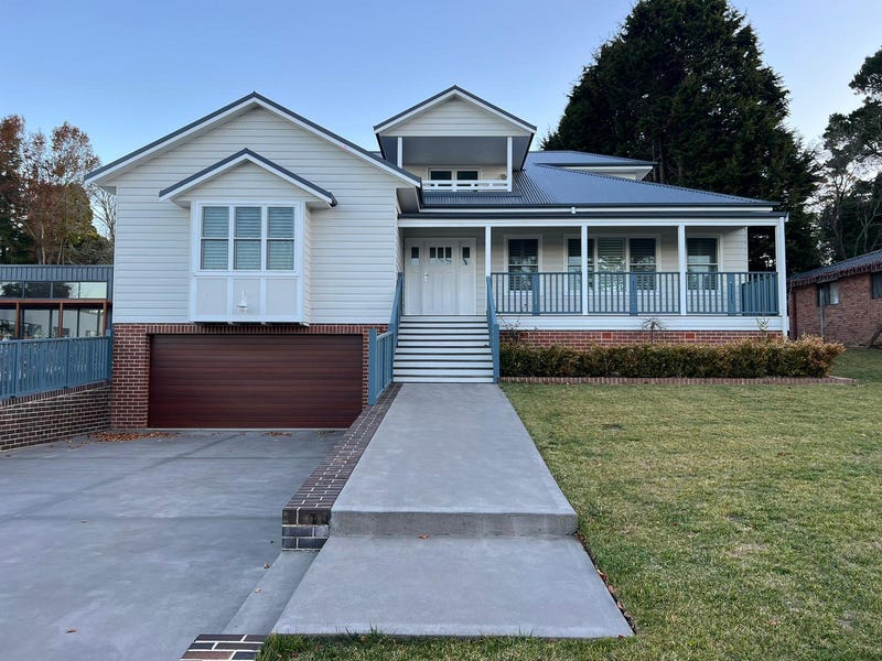 52 Mclaughlin Avenue, Wentworth Falls, NSW 2782