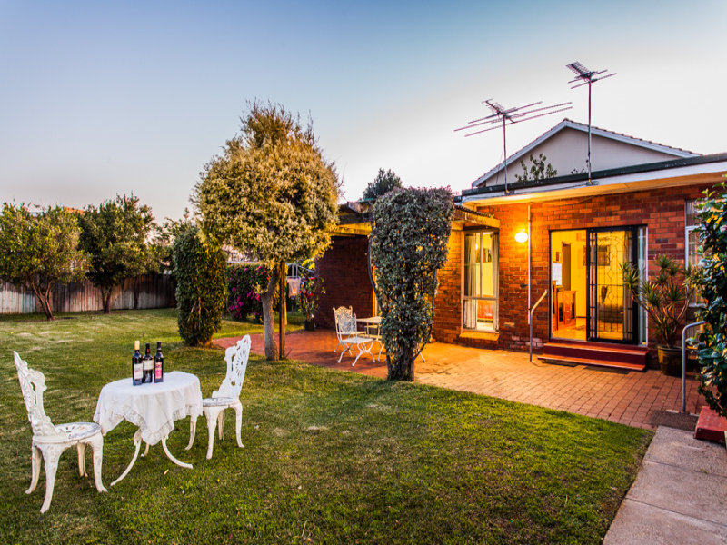 126 Waratah Avenue, Dalkeith, WA 6009 Property Details