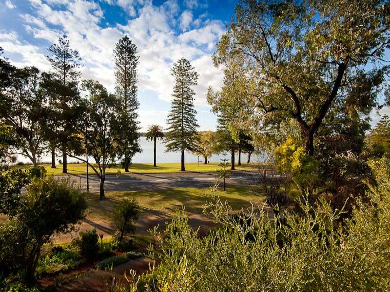 53 Lake Monger Drive, Wembley, WA 6014