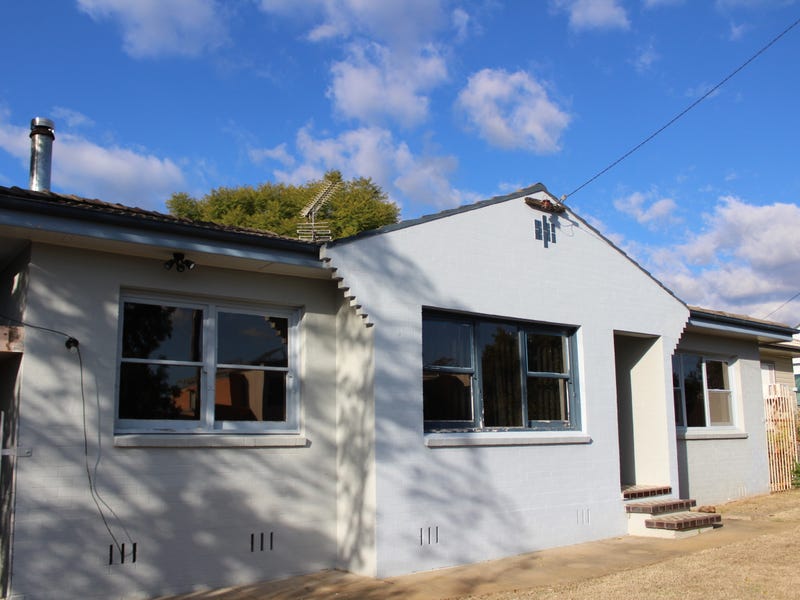 14 Parry Street, Tamworth, NSW 2340 Property Details