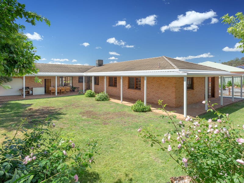 509 Munro Street, Hamilton Valley, NSW 2641